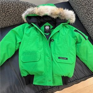 Canada Goose rare jade green ladies jacket size M